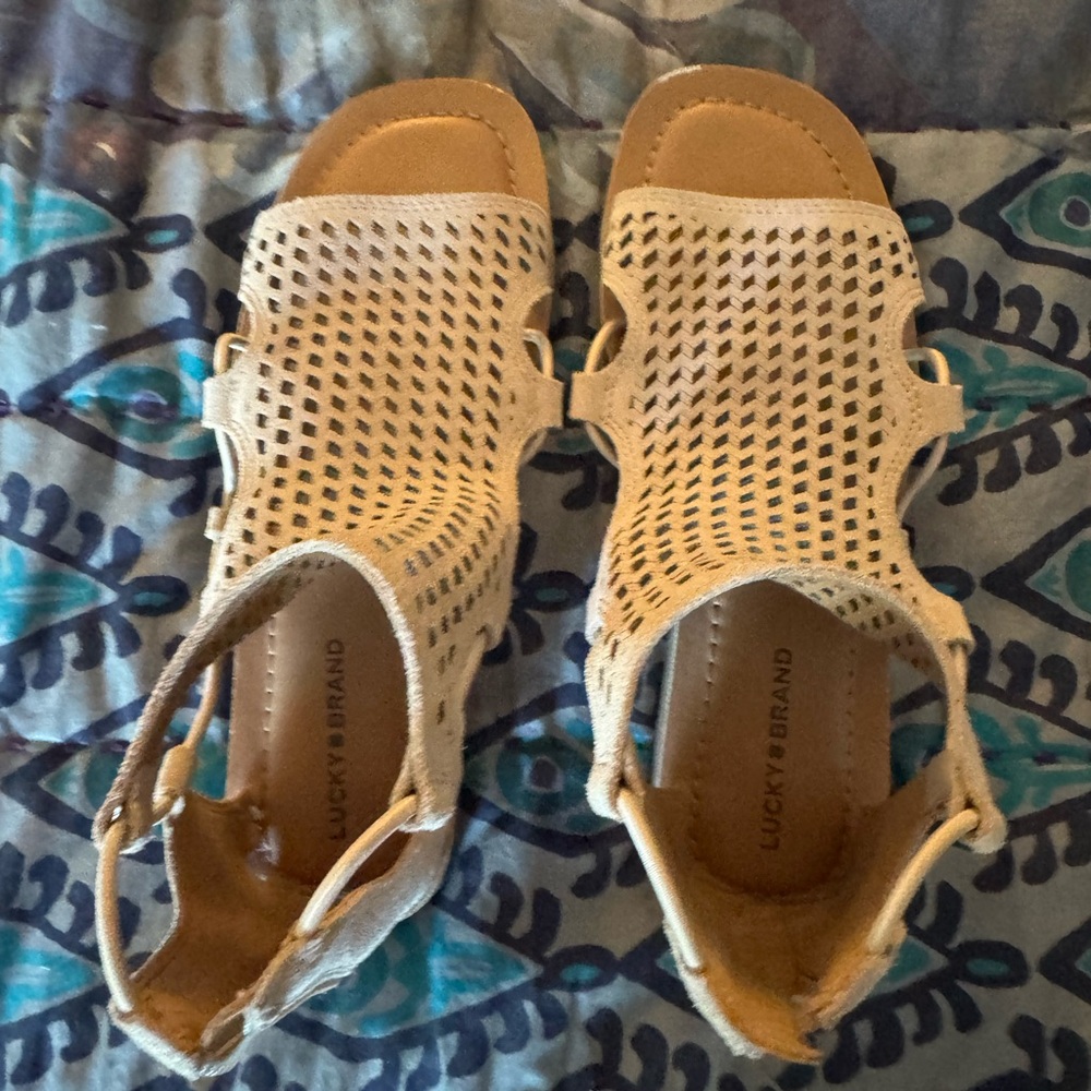 Lucky Brand Tan Perforated Sandals